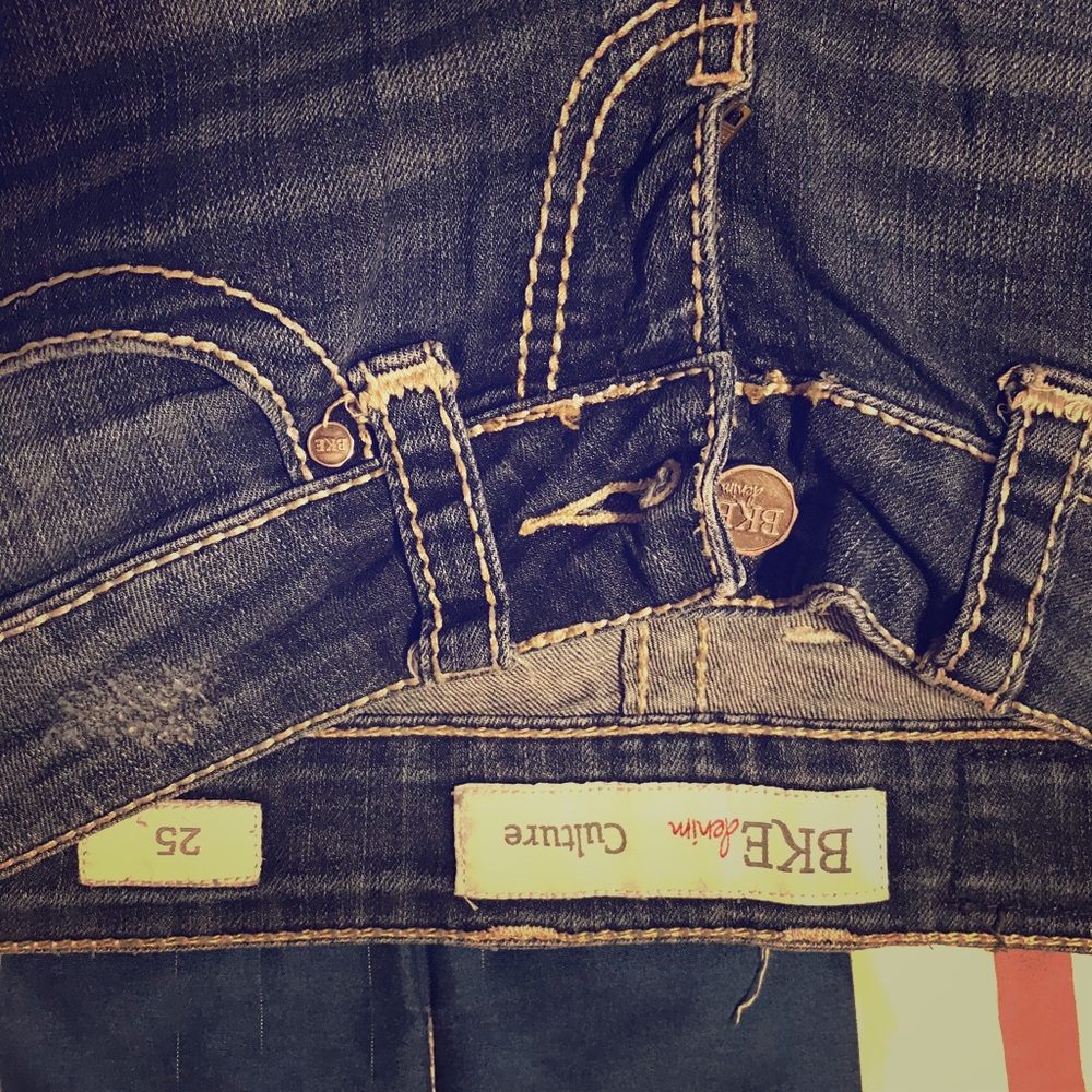 Women’s Crop style Jeans
